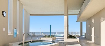 Gorgeous 3 Bedroom Beachfront Condo in Panama City Beach!