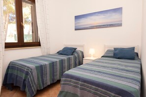 2 camere, ferro/asse da stiro, Wi-Fi gratuito, lenzuola