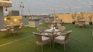 Terrace/patio - Saltstayz Premier – Cyber Hub (Gurugram)