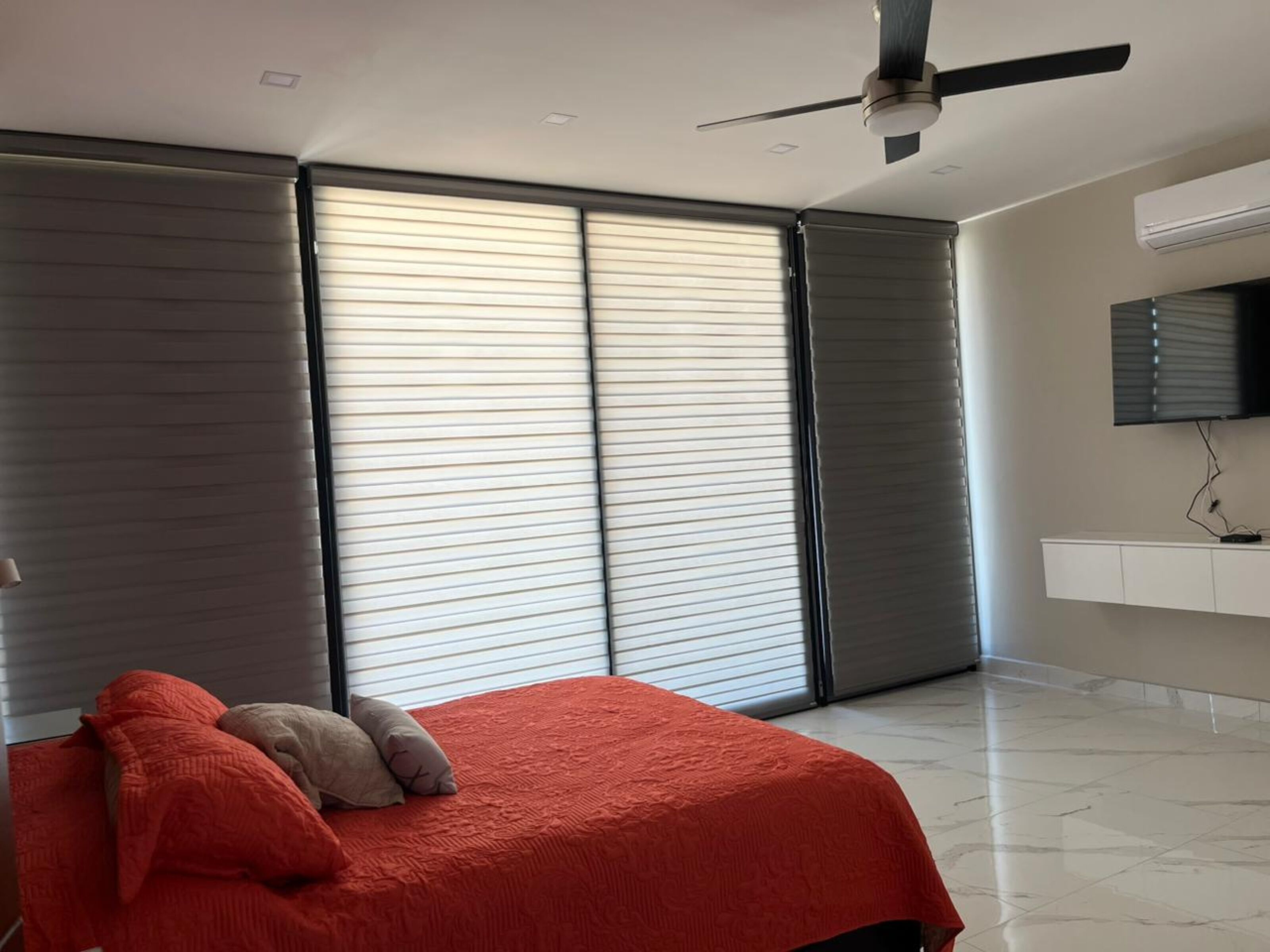 House | 3 bedrooms, minibar, iron/ironing board, WiFi (free)