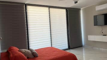 House | 3 bedrooms, minibar, iron/ironing board, WiFi (free)