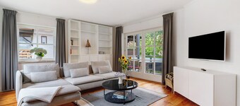 Apartamento 'Moderner Schwarzwaldtraum' con terraza privada, jardín compartido y Wi-Fi