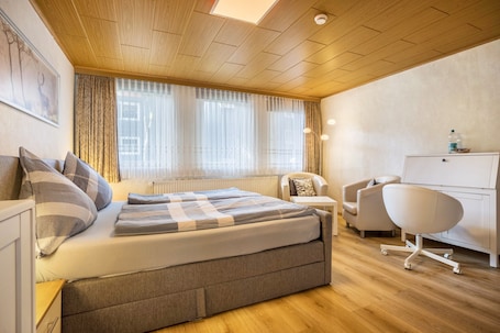 1 室のベッドルーム、WiFi (無料)、ベッドシーツ. Holiday Home 'Bergmannsruh' with Shared Terrace and Wi-Fi