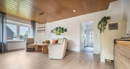 Holiday Home 'Ferienhaus Inge' with Private Terrace, Private Garden and Wi-Fi