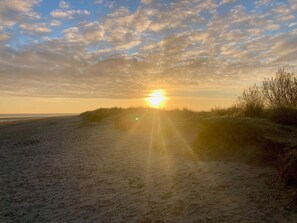 Nær stranden