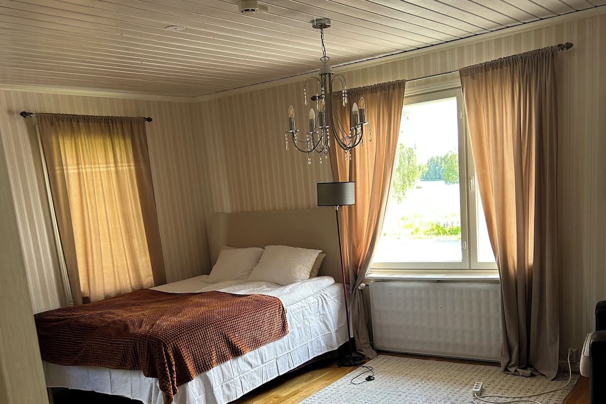 Traditioneel appartement | 3 slaapkamers, individueel gedecoreerd, individueel gemeubileerd
