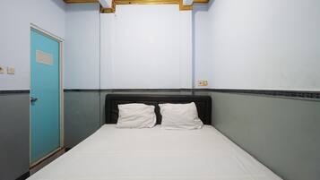Standard Double Room | Free WiFi, bed sheets