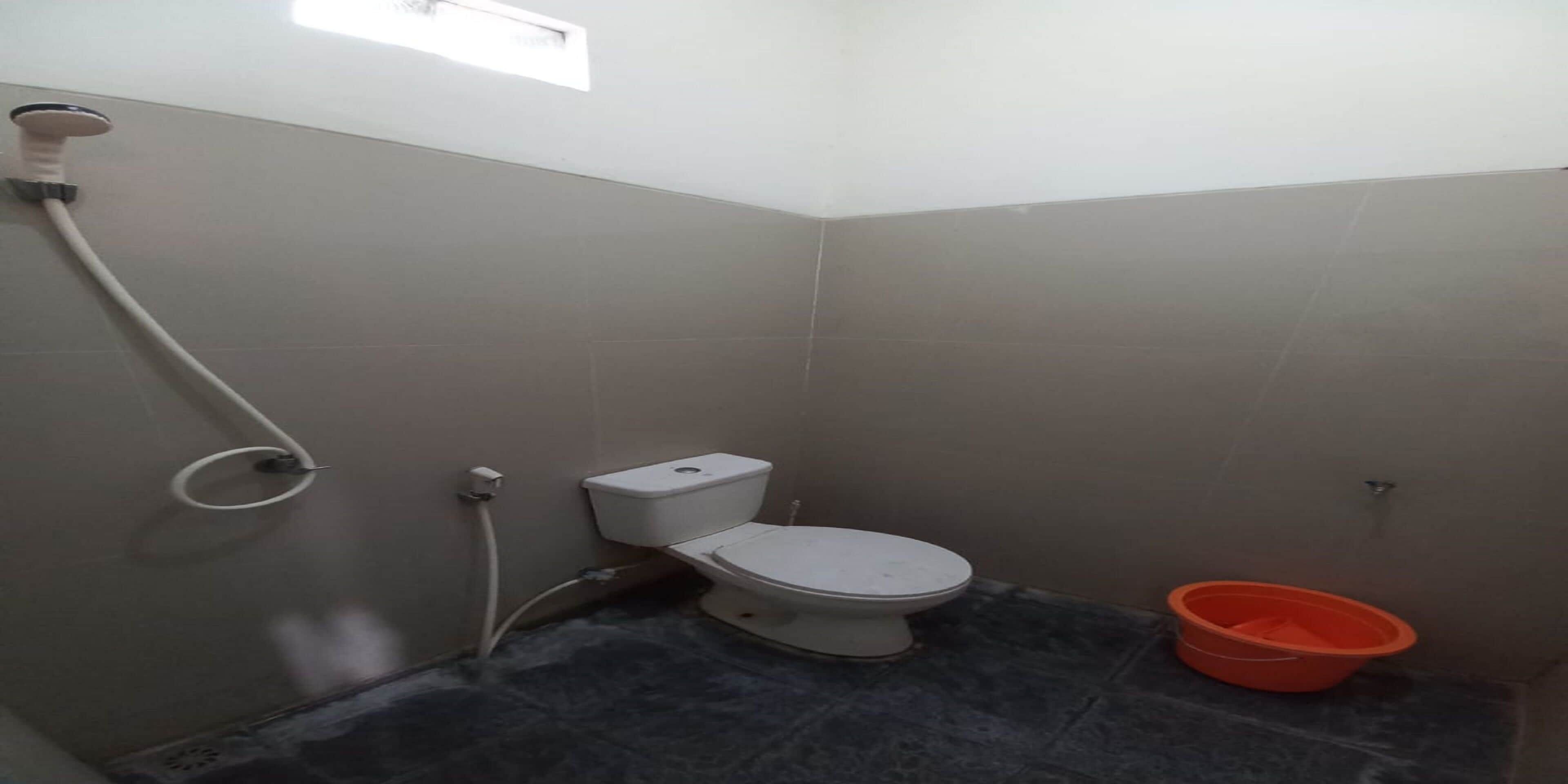 Kamar Double Deluks | Kamar mandi | Shower, handuk,  dan sabun