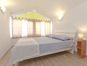 2 Schlafzimmer, Bügeleisen/Bügelbrett, WLAN, Bettwäsche