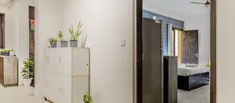 Lime Tree Hotel Golf Course Road Sec-43