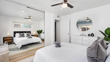 2 bedrooms, iron/ironing board, free WiFi, bed sheets