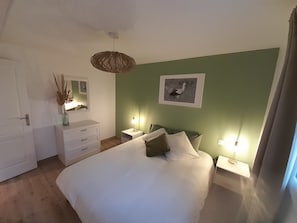 1 makuuhuone, silitysrauta/-lauta, vauvan matkasänky, ilmainen Wi-Fi