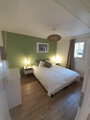 1 bedroom, iron/ironing board, travel cot, free WiFi - Domaine de L'ermitage Gîte les Hérons (rue)