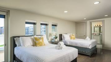 3 bedrooms, desk, iron/ironing board, WiFi