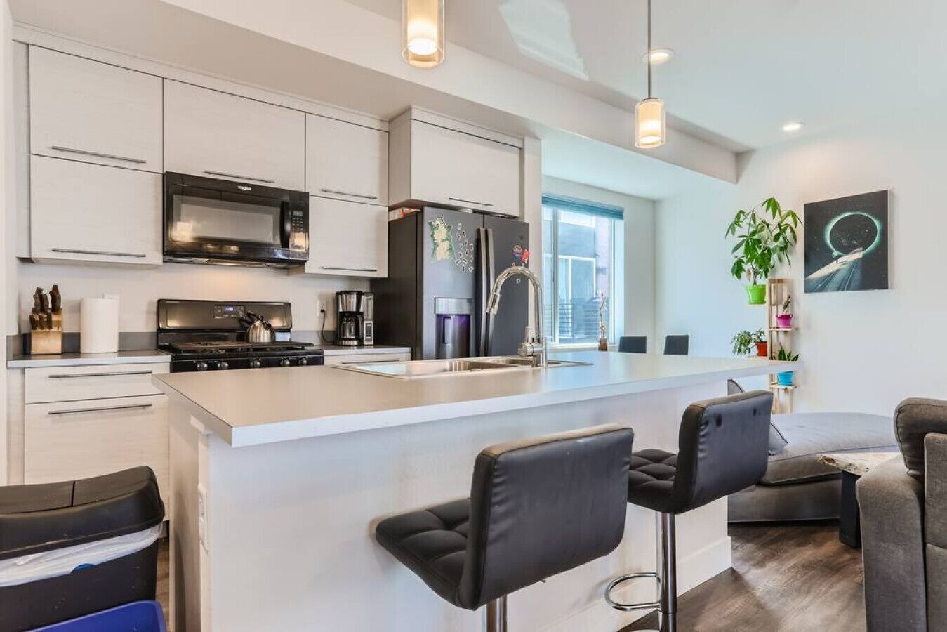 冰箱、微波炉、烤箱、炉灶