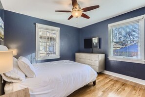 2 soveværelser, skrivebord, strygejern/strygebræt, Wi-Fi