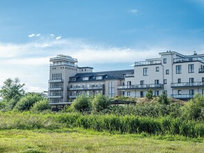 Exterior - Appartement Himmelblau mit Blick auf Bodden und Ostsee im Ostseebad Wustrow (Wustrow)