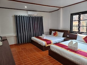 Deluxe Double Room - Vang Vieng Charming Boutique Hotel (Vang Vieng)