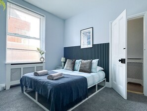 3 habitaciones, tabla de planchar con plancha y wifi gratis 