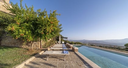 Podere Manafiore - historical villa with swimming pool