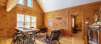 Hidden Gem Cottage at Grandfather Mountain