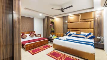 Luxury Room | In-room safe, blackout drapes, soundproofing, iron/ironing board