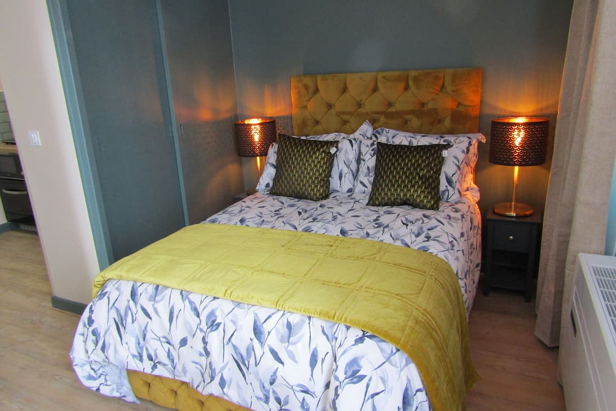 1 habitación y ropa de cama de alta calidad