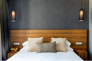 1 bedroom, minibar, in-room safe, laptop workspace