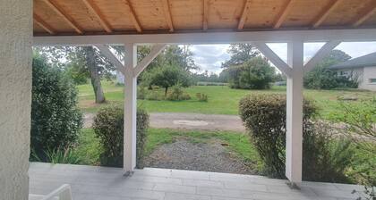 Cottage/gĂźte Ă Labri de Lagitation Dans un Environnement Calme et Serein