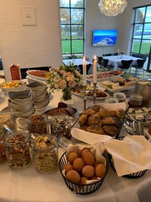 Desayuno buffet incluido todos los días