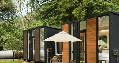 Yiyouguo 2 by Tiny Away (äŒæ ćć§ć±±æ°Žć°ć± 2)