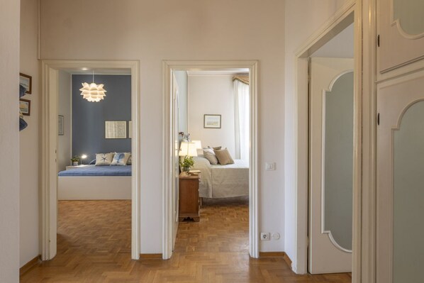 1 bedroom, iron/ironing board, WiFi, bed sheets - Casa Luigina, large and bright apartment with outdoor space (San Vincenzo)