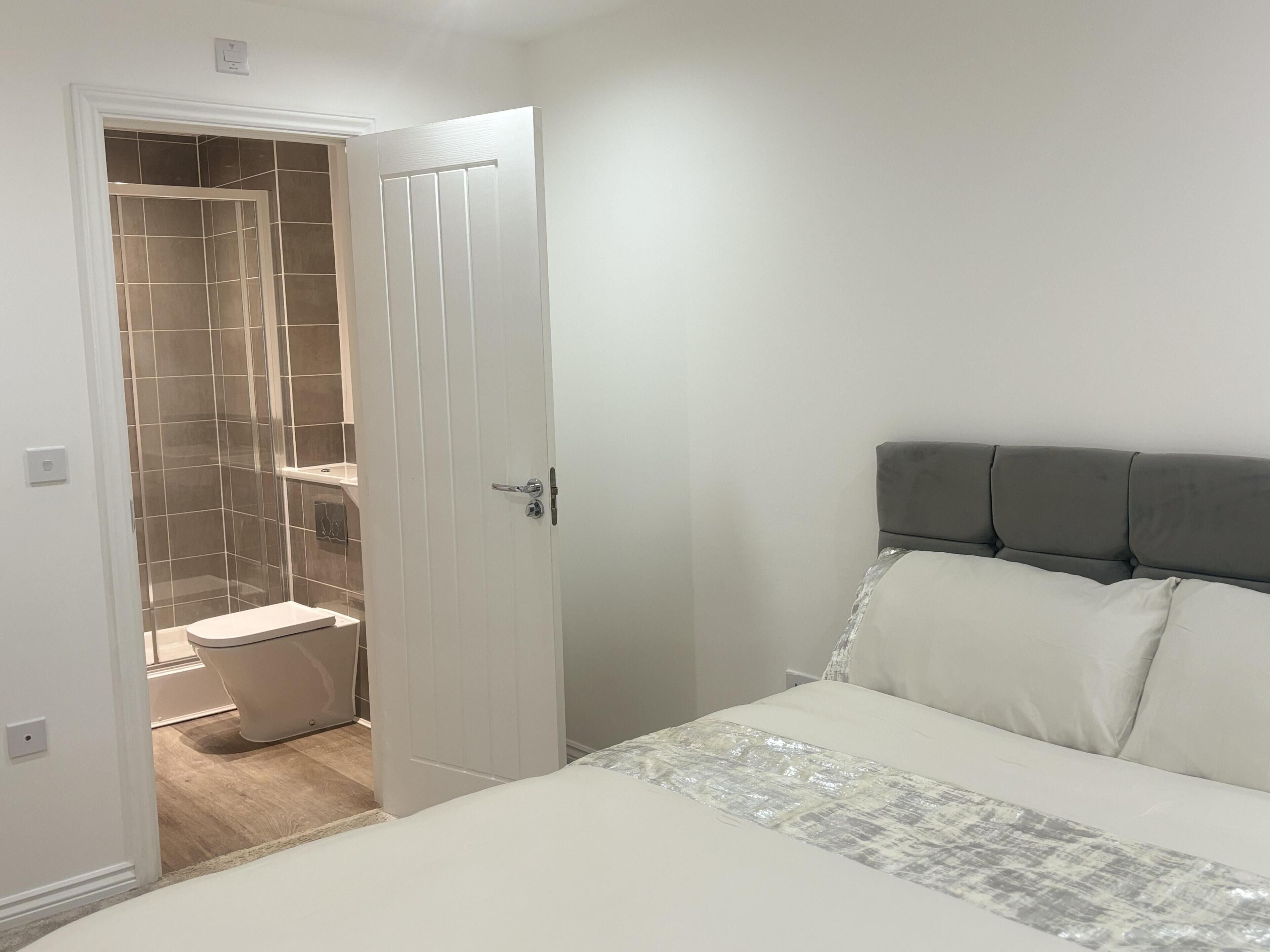 Rumah | 4 kamar tidur, Wi-Fi gratis, dan seprai linen