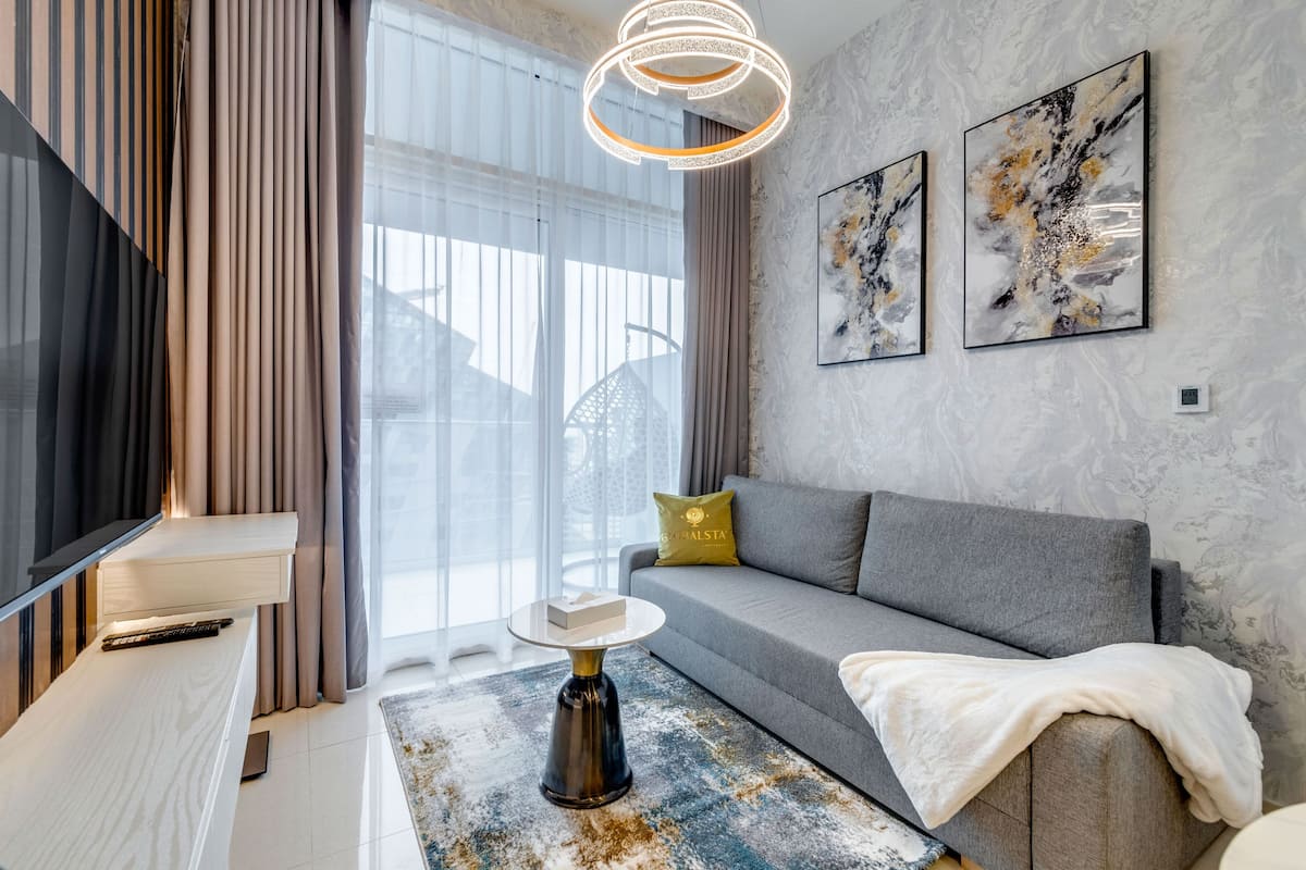 Apartemen Premier, 1 kamar tidur, balkon, pemandangan kanal | Area keluarga | TV layar datar, Netflix, Hulu, dan layanan streaming
