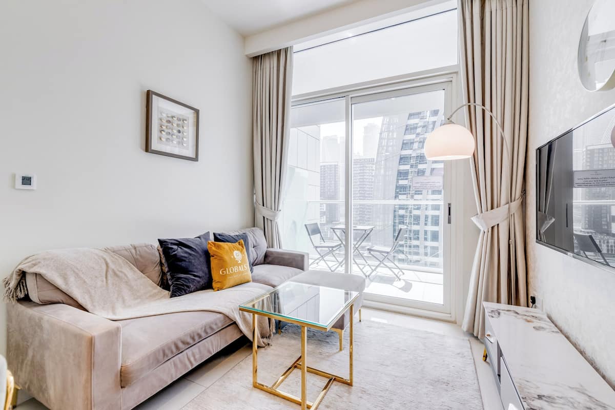 Apartemen Superior, 1 kamar tidur, balkon, pemandangan kanal | Area keluarga | TV layar datar, Netflix, Hulu, dan layanan streaming