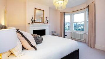 3 bedrooms, WiFi, bed sheets