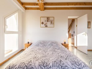 Unclassified image, 4 of 22, button - Family House in Montmartin-sur-Mer (Montmartin-sur-Mer)