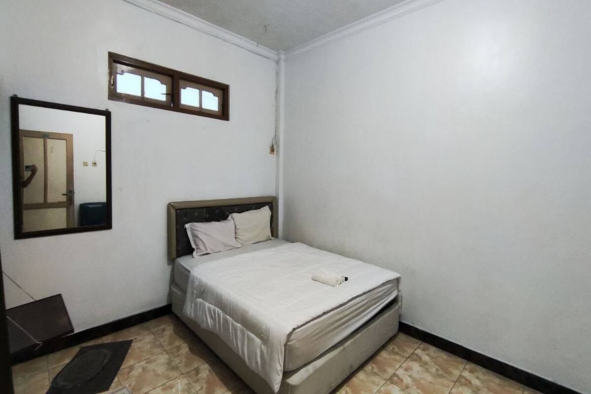 Habitación Deluxe doble | Escritorio, wifi gratis, ropa de cama