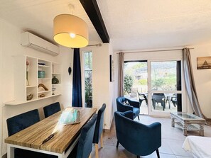 Interior - Ground Floor Apartment, 3 Rooms, 2 Terraces, 100m from Beach, A/C, Parking, WiFi Optional (Lumio)