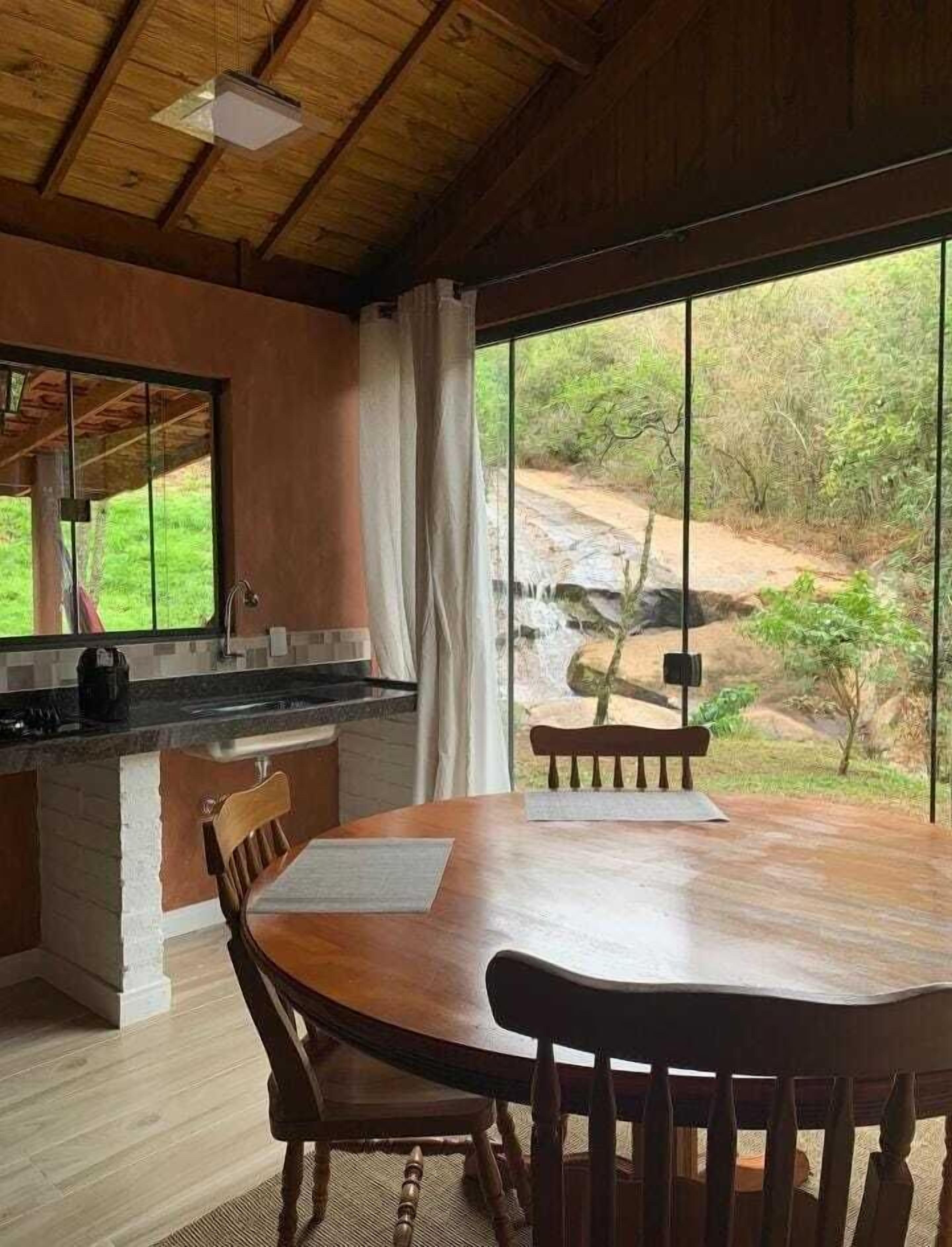 Luxury Chalet | Private kitchen | Highchair