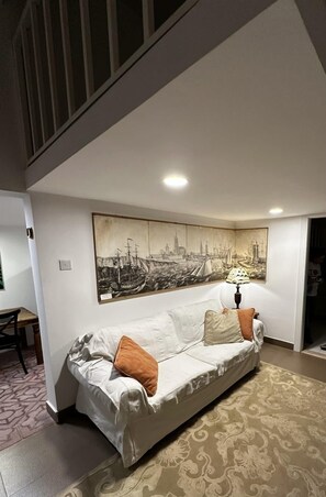 Apartment | 2 bedrooms, free WiFi, bed sheets - Charming and Cozy Apartment in Dubai Available now (Dubai)