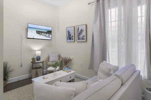 TV, offices - Rosemary Pearl | Free Beach Shuttle & Pool (30A)