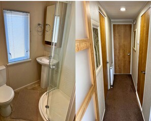 Combined shower/tub, deep soaking tub, hair dryer, towels