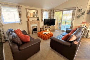 TV - Meadows 50 - Southview Holiday Park Skegness (Skegness)