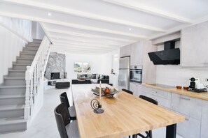 Private kitchen - Moute House by Corfuescapes (Corfu)