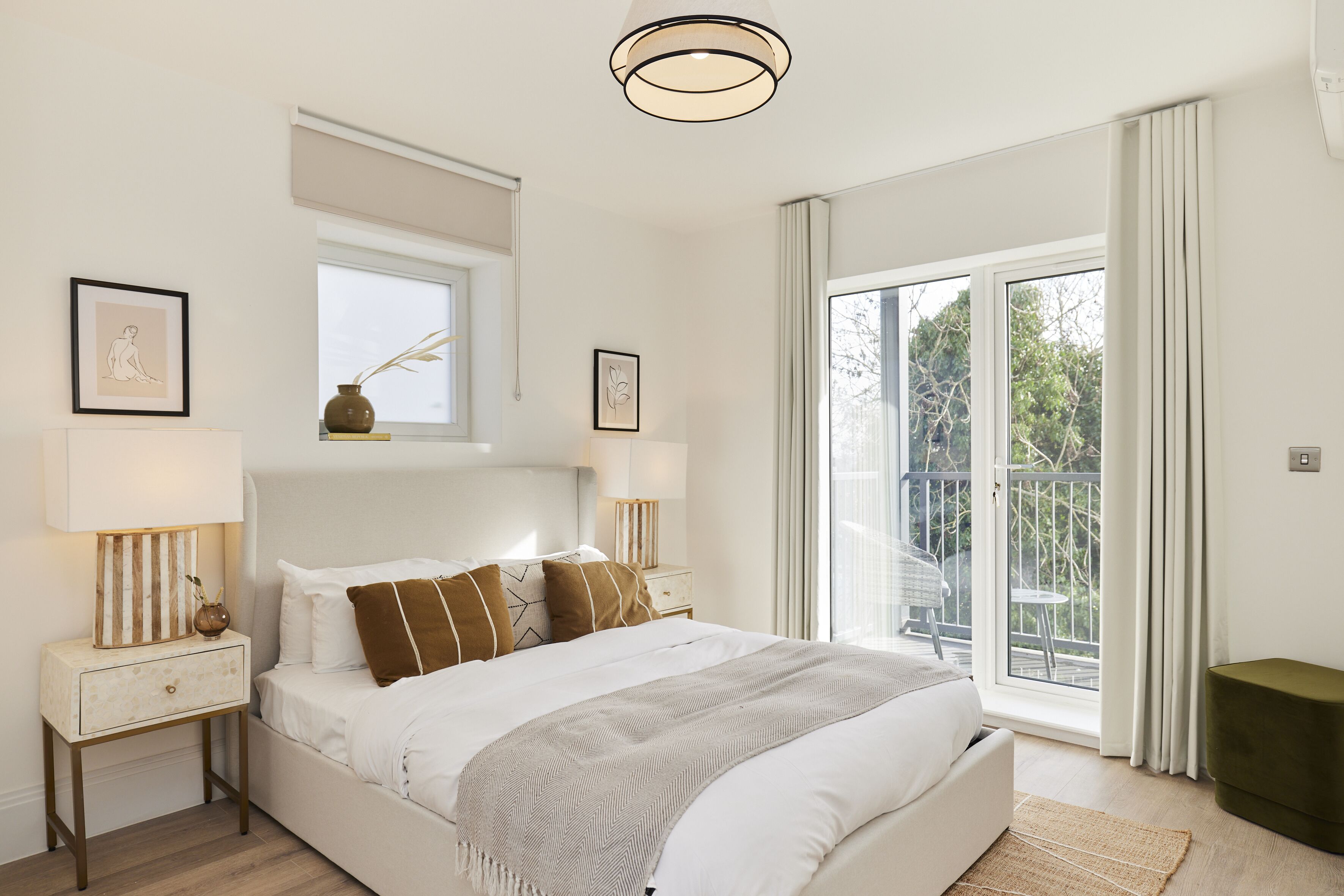 Apartemen (2 Bedrooms) | 2 kamar tidur, ruang kerja ramah laptop, dan setrika/meja setrika