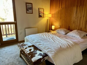 5 عدّة غرف نوم ومكواة/لوح كي وواي فاي مجانًا