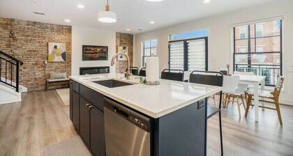 Prime Downtown Location on 8th Street