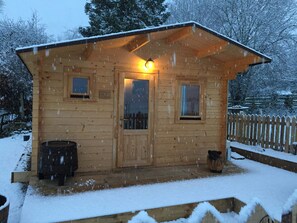 Cabin | Exterior