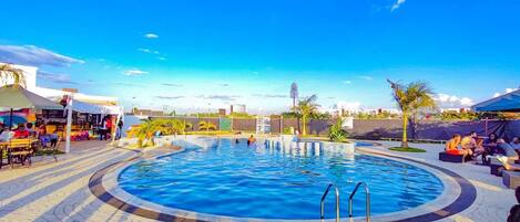 Piscina a l'aire lliure